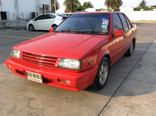 ขายรถพร้อมใช้ มิตซู แชมป์ ปี89 เครื่อง 1.3 เกียร์ธรรมดา เพาเวอร์ ภายในสวยๆสะอาด แอร์หนาวมากวิทยุCDพาวเวอร์2ตัว ตัวถังเดิมไม่มีชนสีเงาวับทั้งคันเก็บหลังคาชิ้นเดียวนอกนั้นเงาวับ แม็ก14&quot; รถขับดีมากๆพร้อมใช้งานได้เลยครับ ภาษี59ไม่ขาดต่อ ขายถูกครับ