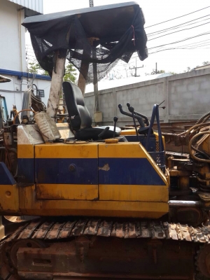 ขายรถแบคโฮ K0MATSU PC30-5 มีระบบไลหัวกระแทก ราคา 185000