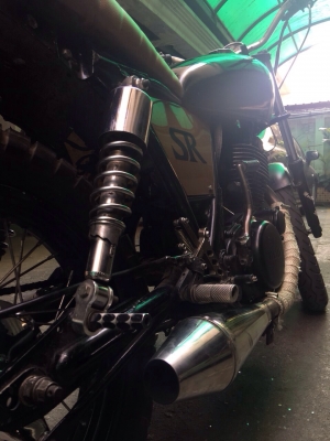 ขายถูกๆคับ sr400 tracker รถใช้งานปกติ เครื่องแห้งๆ