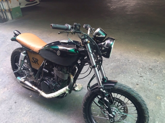 ขายถูกๆคับ sr400 tracker รถใช้งานปกติ เครื่องแห้งๆ