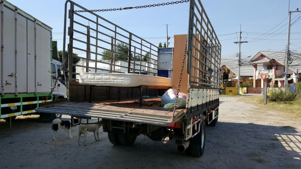 ขายครับ NPR150 กระบะคาร์โก้คอก ปี54 ยาว 5 m พร้อมใช้ 088-4501277 ขายครับ NPR150 กระบะคาร์โก้คอก ปี54 ยาว 5 m พร้อมใช้ 088-4501277