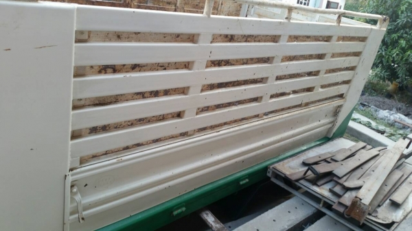 กระบะดั้มพร้อมกระบอกดั้ม อุปกรณ์คครบชุด.ยกลงจาก 6 ล้ออีโน่ 175 FC9J ทั้ง2ลูก  พร้อมใช้งาน