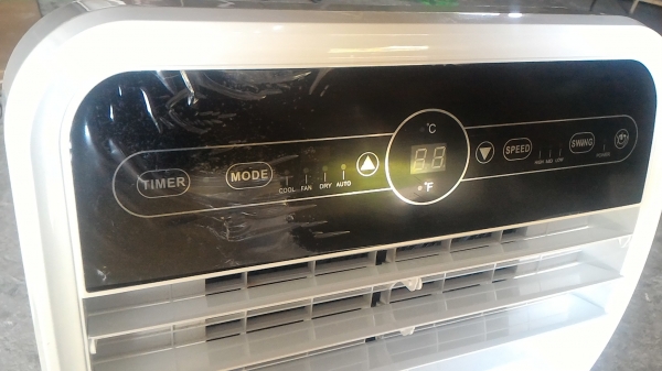 แอร์เคลื่อนที่ ขนาด 12000 BTU. ยี่ห้อ NATURAL ของใหม่แกะกล่องพร้อมใช้งานอุปกรณ์ครบ