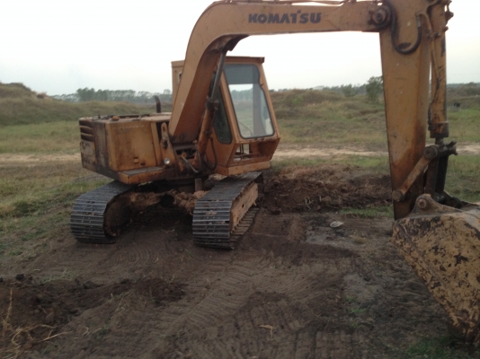 ขายรถแบคโฮล KOMATSU PC60 (มีภาพวีดีโอ) ราคา 238,000 บาท รถสภาพดีพร้อมใช้งาน สนใจโทรสอบถามรายละเอียดได้ครับ คุณ ชัยยา สตึก โทร 081-9972972 089-8451778