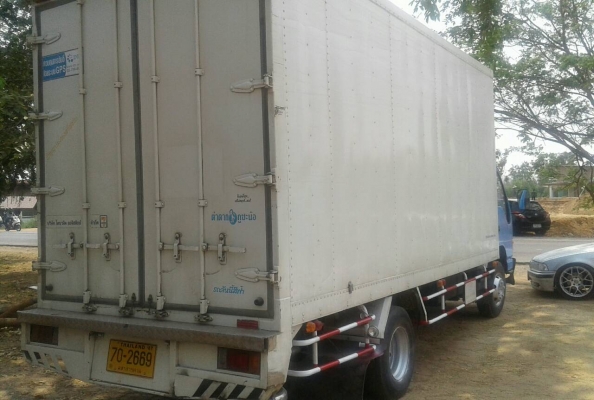 หกล้อ อีซูซุ NQR120ปี42 แอร์ พ.เวอร์ ตู้แห้งยาว5.50ม สภาพดีสวยพร้อมใช้ ทะเบียนพร้อมโอน