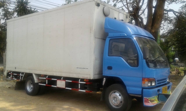 หกล้อ อีซูซุ NQR120ปี42 แอร์ พ.เวอร์ ตู้แห้งยาว5.50ม สภาพดีสวยพร้อมใช้ ทะเบียนพร้อมโอน