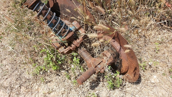 **400,000 บ.ต่อรอง/// รถไถ FORD 6610 เสื้อลาย ตัวเต็ม เพลาเดียว เครื่อง/เกียร์/ปั้ม เดิม แน่น แรงดี ยางดี4เส้น พร้อมดันหน้า+ผาน3และผาน4 SPT สงวนพงษ์ฯ บอดี้ครบ สีสันเดิมบาง เครื่องฟิตใหม่ไม่นาน รถจอดสัญญาซื้อขาย ขายตามสภาพ **ขาย FORD 6610 รถไถ1เพลา เสื้อลา **400,000 บ.ต่อรอง/// รถไถ FORD 6610 เสื้อลาย ตัวเต็ม เพลาเดียว เครื่อง/เกียร์/ปั้ม เดิม แน่น แรงดี ยางดี4เส้น พร้อมดันหน้า+ผาน3และผาน4 SPT สงวนพงษ์ฯ บอดี้ครบ สีสันเดิมบาง เครื่องฟิตใหม่ไม่นาน รถจอดสัญญาซื้อขาย ขายตามสภาพ **ขาย FORD 6610 รถไถ1เพลา เสื้อลา