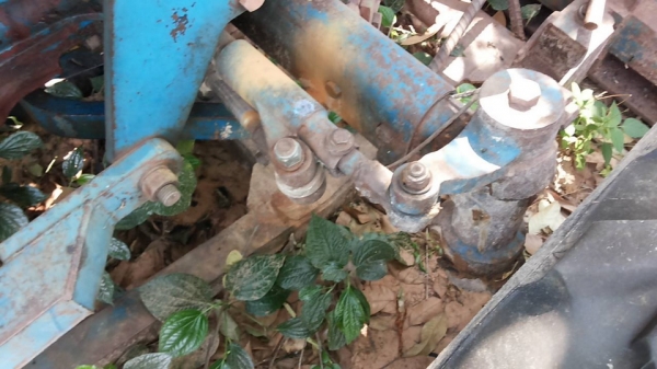 **400,000 บ.ต่อรอง/// รถไถ FORD 6610 เสื้อลาย ตัวเต็ม เพลาเดียว เครื่อง/เกียร์/ปั้ม เดิม แน่น แรงดี ยางดี4เส้น พร้อมดันหน้า+ผาน3และผาน4 SPT สงวนพงษ์ฯ บอดี้ครบ สีสันเดิมบาง เครื่องฟิตใหม่ไม่นาน รถจอดสัญญาซื้อขาย ขายตามสภาพ **ขาย FORD 6610 รถไถ1เพลา เสื้อลา **400,000 บ.ต่อรอง/// รถไถ FORD 6610 เสื้อลาย ตัวเต็ม เพลาเดียว เครื่อง/เกียร์/ปั้ม เดิม แน่น แรงดี ยางดี4เส้น พร้อมดันหน้า+ผาน3และผาน4 SPT สงวนพงษ์ฯ บอดี้ครบ สีสันเดิมบาง เครื่องฟิตใหม่ไม่นาน รถจอดสัญญาซื้อขาย ขายตามสภาพ **ขาย FORD 6610 รถไถ1เพลา เสื้อลา