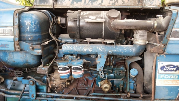 **400,000 บ.ต่อรอง/// รถไถ FORD 6610 เสื้อลาย ตัวเต็ม เพลาเดียว เครื่อง/เกียร์/ปั้ม เดิม แน่น แรงดี ยางดี4เส้น พร้อมดันหน้า+ผาน3และผาน4 SPT สงวนพงษ์ฯ บอดี้ครบ สีสันเดิมบาง เครื่องฟิตใหม่ไม่นาน รถจอดสัญญาซื้อขาย ขายตามสภาพ **ขาย FORD 6610 รถไถ1เพลา เสื้อลา **400,000 บ.ต่อรอง/// รถไถ FORD 6610 เสื้อลาย ตัวเต็ม เพลาเดียว เครื่อง/เกียร์/ปั้ม เดิม แน่น แรงดี ยางดี4เส้น พร้อมดันหน้า+ผาน3และผาน4 SPT สงวนพงษ์ฯ บอดี้ครบ สีสันเดิมบาง เครื่องฟิตใหม่ไม่นาน รถจอดสัญญาซื้อขาย ขายตามสภาพ **ขาย FORD 6610 รถไถ1เพลา เสื้อลา