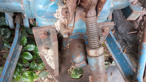 **400,000 บ.ต่อรอง/// รถไถ FORD 6610 เสื้อลาย ตัวเต็ม เพลาเดียว เครื่อง/เกียร์/ปั้ม เดิม แน่น แรงดี ยางดี4เส้น พร้อมดันหน้า+ผาน3และผาน4 SPT สงวนพงษ์ฯ บอดี้ครบ สีสันเดิมบาง เครื่องฟิตใหม่ไม่นาน รถจอดสัญญาซื้อขาย ขายตามสภาพ **ขาย FORD 6610 รถไถ1เพลา เสื้อลา **400,000 บ.ต่อรอง/// รถไถ FORD 6610 เสื้อลาย ตัวเต็ม เพลาเดียว เครื่อง/เกียร์/ปั้ม เดิม แน่น แรงดี ยางดี4เส้น พร้อมดันหน้า+ผาน3และผาน4 SPT สงวนพงษ์ฯ บอดี้ครบ สีสันเดิมบาง เครื่องฟิตใหม่ไม่นาน รถจอดสัญญาซื้อขาย ขายตามสภาพ **ขาย FORD 6610 รถไถ1เพลา เสื้อลา