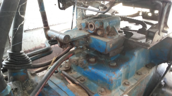 **400,000 บ.ต่อรอง/// รถไถ FORD 6610 เสื้อลาย ตัวเต็ม เพลาเดียว เครื่อง/เกียร์/ปั้ม เดิม แน่น แรงดี ยางดี4เส้น พร้อมดันหน้า+ผาน3และผาน4 SPT สงวนพงษ์ฯ บอดี้ครบ สีสันเดิมบาง เครื่องฟิตใหม่ไม่นาน รถจอดสัญญาซื้อขาย ขายตามสภาพ **ขาย FORD 6610 รถไถ1เพลา เสื้อลา **400,000 บ.ต่อรอง/// รถไถ FORD 6610 เสื้อลาย ตัวเต็ม เพลาเดียว เครื่อง/เกียร์/ปั้ม เดิม แน่น แรงดี ยางดี4เส้น พร้อมดันหน้า+ผาน3และผาน4 SPT สงวนพงษ์ฯ บอดี้ครบ สีสันเดิมบาง เครื่องฟิตใหม่ไม่นาน รถจอดสัญญาซื้อขาย ขายตามสภาพ **ขาย FORD 6610 รถไถ1เพลา เสื้อลา