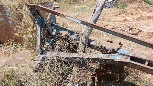 **400,000 บ.ต่อรอง/// รถไถ FORD 6610 เสื้อลาย ตัวเต็ม เพลาเดียว เครื่อง/เกียร์/ปั้ม เดิม แน่น แรงดี ยางดี4เส้น พร้อมดันหน้า+ผาน3และผาน4 SPT สงวนพงษ์ฯ บอดี้ครบ สีสันเดิมบาง เครื่องฟิตใหม่ไม่นาน รถจอดสัญญาซื้อขาย ขายตามสภาพ **ขาย FORD 6610 รถไถ1เพลา เสื้อลา **400,000 บ.ต่อรอง/// รถไถ FORD 6610 เสื้อลาย ตัวเต็ม เพลาเดียว เครื่อง/เกียร์/ปั้ม เดิม แน่น แรงดี ยางดี4เส้น พร้อมดันหน้า+ผาน3และผาน4 SPT สงวนพงษ์ฯ บอดี้ครบ สีสันเดิมบาง เครื่องฟิตใหม่ไม่นาน รถจอดสัญญาซื้อขาย ขายตามสภาพ **ขาย FORD 6610 รถไถ1เพลา เสื้อลา