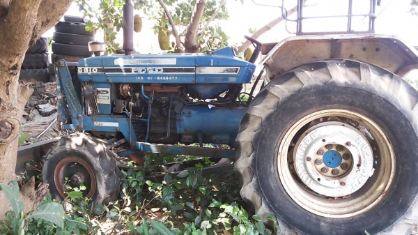 **400,000 บ.ต่อรอง/// รถไถ FORD 6610 เสื้อลาย ตัวเต็ม เพลาเดียว เครื่อง/เกียร์/ปั้ม เดิม แน่น แรงดี ยางดี4เส้น พร้อมดันหน้า+ผาน3และผาน4 SPT สงวนพงษ์ฯ บอดี้ครบ สีสันเดิมบาง เครื่องฟิตใหม่ไม่นาน รถจอดสัญญาซื้อขาย ขายตามสภาพ **ขาย FORD 6610 รถไถ1เพลา เสื้อลา **400,000 บ.ต่อรอง/// รถไถ FORD 6610 เสื้อลาย ตัวเต็ม เพลาเดียว เครื่อง/เกียร์/ปั้ม เดิม แน่น แรงดี ยางดี4เส้น พร้อมดันหน้า+ผาน3และผาน4 SPT สงวนพงษ์ฯ บอดี้ครบ สีสันเดิมบาง เครื่องฟิตใหม่ไม่นาน รถจอดสัญญาซื้อขาย ขายตามสภาพ **ขาย FORD 6610 รถไถ1เพลา เสื้อลา