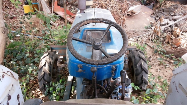 **400,000 บ.ต่อรอง/// รถไถ FORD 6610 เสื้อลาย ตัวเต็ม เพลาเดียว เครื่อง/เกียร์/ปั้ม เดิม แน่น แรงดี ยางดี4เส้น พร้อมดันหน้า+ผาน3และผาน4 SPT สงวนพงษ์ฯ บอดี้ครบ สีสันเดิมบาง เครื่องฟิตใหม่ไม่นาน รถจอดสัญญาซื้อขาย ขายตามสภาพ **ขาย FORD 6610 รถไถ1เพลา เสื้อลา **400,000 บ.ต่อรอง/// รถไถ FORD 6610 เสื้อลาย ตัวเต็ม เพลาเดียว เครื่อง/เกียร์/ปั้ม เดิม แน่น แรงดี ยางดี4เส้น พร้อมดันหน้า+ผาน3และผาน4 SPT สงวนพงษ์ฯ บอดี้ครบ สีสันเดิมบาง เครื่องฟิตใหม่ไม่นาน รถจอดสัญญาซื้อขาย ขายตามสภาพ **ขาย FORD 6610 รถไถ1เพลา เสื้อลา