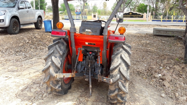 ขายรถไถL3608ใบมีดผาลและโรตารี้พร้อมใช้ครับ