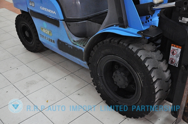 ขายรถโฟล์คลิฟท์มือสอง MITSUBISHI รุ่น FG30T-30451 ราคา 285,000 สภาพเดิมจากญี่ปุ่น ไม่เคยใช้งานในประเทศไทย