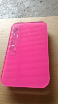 เครื่องชั่งน้ำหนักดิจิตอล DRETEC รับน้ำหนักได้ถึง 150 กก. ความละเอียด 100 กรัม หน้าจอแสดงผลจะเลื่อนเข้า - ออกเอง วัสดุเป็นกระจกแบบทนแรงกดได้สูง สีสดใสสวยงาม