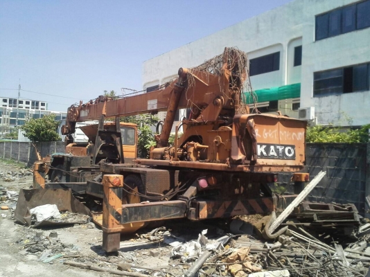 รถเครน11ตัน..KATO NK-110H..เก่าเก็บไว้ ไม่ได้ใช้ อุปกรณ์ยังครบ..ขายตามสภาพเท่านั้น.