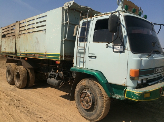 ขายรถสิบล้ออีซูซุ210 ราคา685000บาท To 0862465934