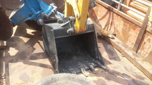 ขายหางขุดติดท้ายรถไถ ของหน่วยงานราชการ พร้อมใช้ สภาพแทบจะไม่ได้ใช้งานเลย ขายหางขุดติดท้ายรถไถ ของหน่วยงานราชการ พร้อมใช้ สภาพแทบจะไม่ได้ใช้งานเลย