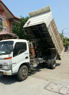 หกล้อ ฮีโน่136ปี50 ดั้มสามมิต สภาพดีเดิมๆสวยพร้อมใช้ ทะเบียนพร้อมโอน