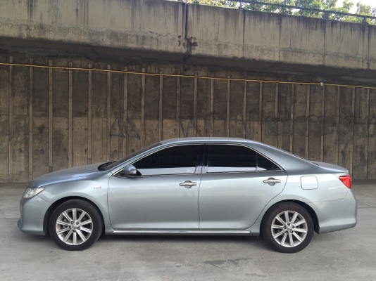 toyota camry 2.5g สีเทา ปี2013 ไมล์ 32xxx toyota camry 2.5g สีเทา ปี2013 ไมล์ 32xxx