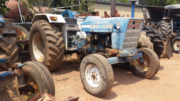 ขายรถไถFORD 4000 3สูบ รถของกรมวิชาการเกษตร ขายรถไถFORD 4000 3สูบ รถของกรมวิชาการเกษตร