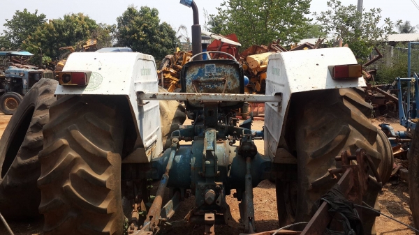 ขายรถไถFORD 4000 3สูบ รถของกรมวิชาการเกษตร ขายรถไถFORD 4000 3สูบ รถของกรมวิชาการเกษตร