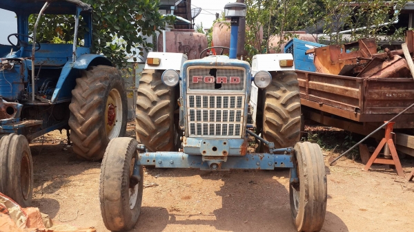 ขายรถไถFORD 4000 3สูบ รถของกรมวิชาการเกษตร ขายรถไถFORD 4000 3สูบ รถของกรมวิชาการเกษตร