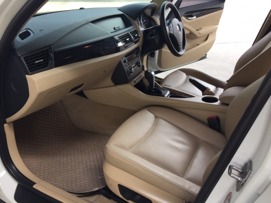 BMW X1 2.0i ปี2011แท้ สีขาว รถสวยสีเดิมบาง การันตีสภาพดีมาก bsi ยังเหลือ BMW X1 2.0i ปี2011แท้ สีขาว รถสวยสีเดิมบาง การันตีสภาพดีมาก bsi ยังเหลือ