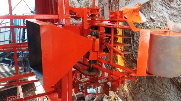 หางปลูกอ้อยร่องคู่ใส่47แรงขึ้นไป