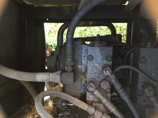 รถขุดPC120-5...ตัวเดินรุ๋น1 บอดี้สวย วางเครื่องSK120-3 มาร์คทรี..เครื่อง ISUZU รถทำงานดี แรง...