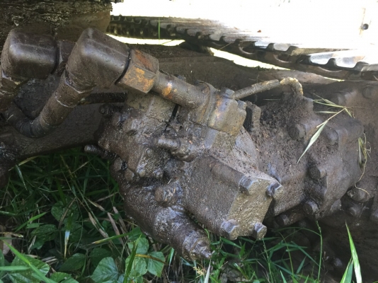 รถขุดPC120-5...ตัวเดินรุ๋น1 บอดี้สวย วางเครื่องSK120-3 มาร์คทรี..เครื่อง ISUZU รถทำงานดี แรง...