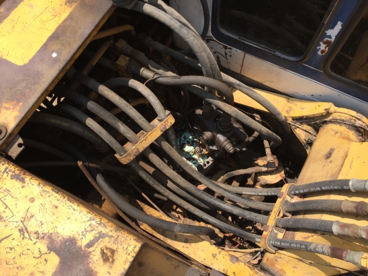 รถขุดPC120-5...ตัวเดินรุ๋น1 บอดี้สวย วางเครื่องSK120-3 มาร์คทรี..เครื่อง ISUZU รถทำงานดี แรง...