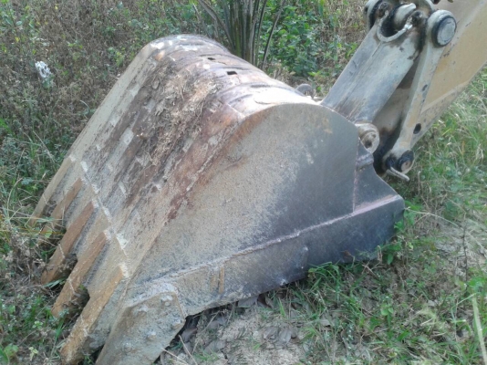 รถขุด PC200-2..S/N16796...รถสภาพดีมาก เดิมๆ ทำงานดี แรงดี