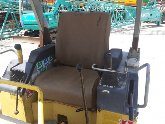 ขายรถแทรกเตอร์ Komutsu รุ่น D20P #75050 โทร 061-4194022 ใหม่ค่ะ