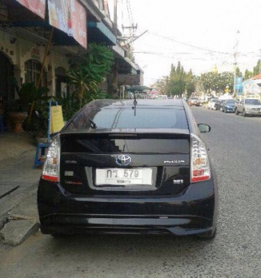 ขาย TOYOTA PRIUS TRD ตัวท็อป แบตเพิ่งเปลี่ยน รับประกัน5ปี เข้าศูนย์ตลอด ป.1 รถบ้าน