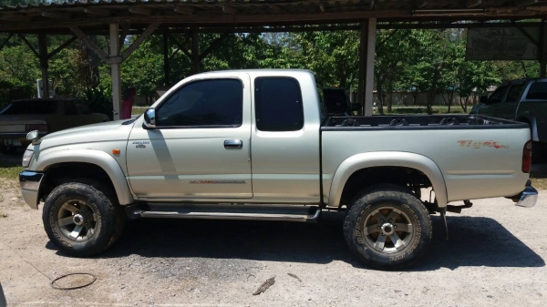 TOYOTA D4D HILUX TIGER X-TRA CAB 2.5 S 4WD ปี2002สีบางคานหน้าเดิม เครื่องดี ขับดี เกืยดี ยางด้อย โทร 0862691888 หรือ 086-474-7394 สุราษฎร์ ราคา 225000฿