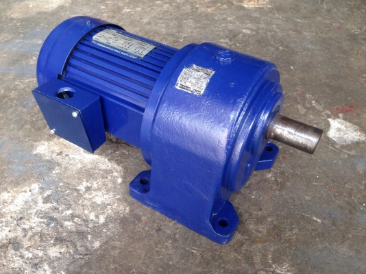 ขายมอเตอร์เกียร์ CPG 1HP. 380V made in Taiwan อัตราทด 1:60 เพลาออกประมาณ 24 รอบต่อนาที สภาพดี พร้อมใช้งาน