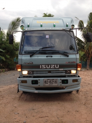 รถบรรทุก ยี่ห้ออีซูซุ ยาว 6 เมตร รุ่น FRR12JA ขนาด 175 แรงม้า