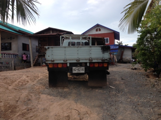 รถบรรทุก ยี่ห้ออีซูซุ ยาว 6 เมตร รุ่น FRR12JA ขนาด 175 แรงม้า