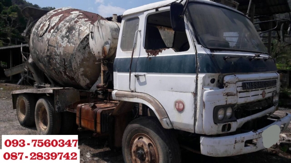 ขายรถโม่ปูน 10 ล้อ 2 เพลา NISSAN