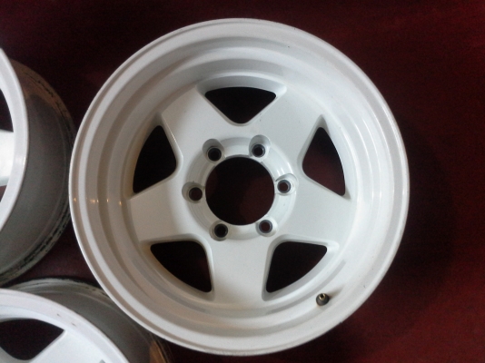 ขายแม็ก Lenso vs2ขนาด 16&times;8 สีขาว -25 เดิมๆครับ