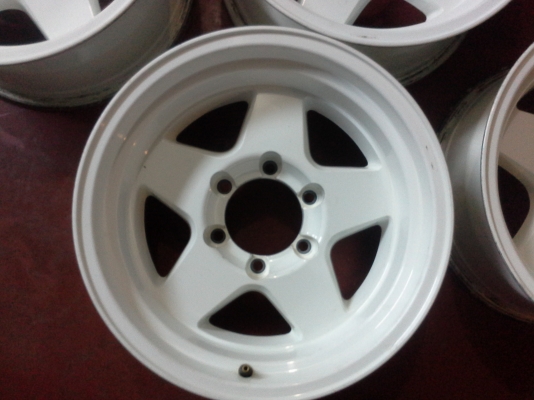 ขายแม็ก Lenso vs2ขนาด 16&times;8 สีขาว -25 เดิมๆครับ