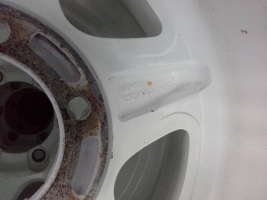 ขายแม็ก Lenso vs2ขนาด 16&times;8 สีขาว -25 เดิมๆครับ