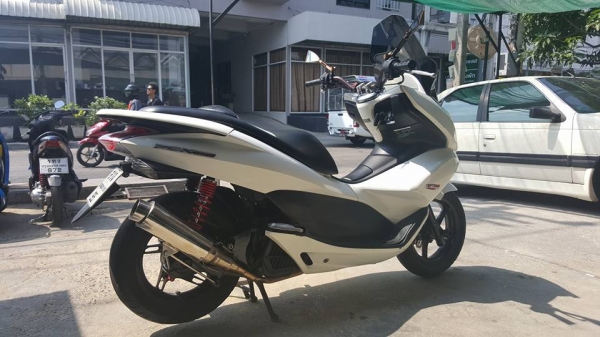 ขออนุญาติขาย HONDA PCX 125i IDLING STOP รุ่น TOP ล้อแม็กแท้ศูนย์ ฟรีค่าโอน