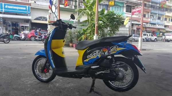 ขออนุญาติขาย SCOOPY-i 110 CC รุ่นพิเศษ 3 สี