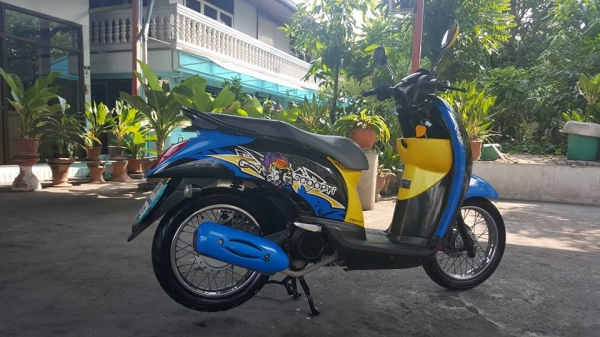 ขออนุญาติขาย SCOOPY-i 110 CC รุ่นพิเศษ 3 สี
