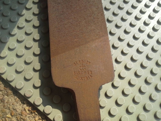 ขายตะไบบุ้งท้องปลิงรัสเซีย Made in USSR. งานใหม่เก่าเก็บขนาด14" ขายตะไบบุ้งท้องปลิงรัสเซีย Made in USSR. งานใหม่เก่าเก็บขนาด14"