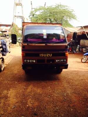 Isuzu NKR55E ห้างแท้ เครื่อง88 ้เกียร์ยาวหัวยกได้เล่มพร้อมโอน ภาษีขาด3ปี